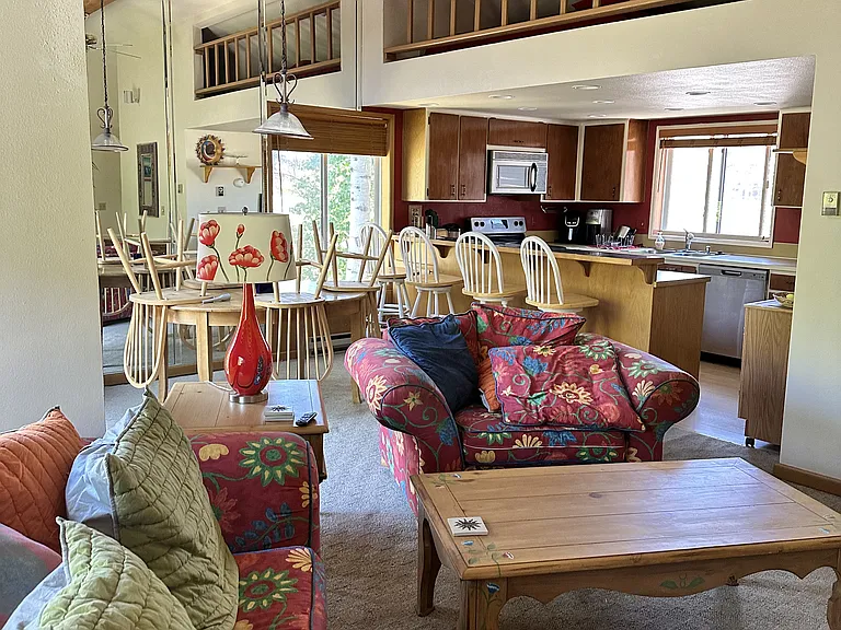 291 W Sun Valley Rd #4 — Photo 7
