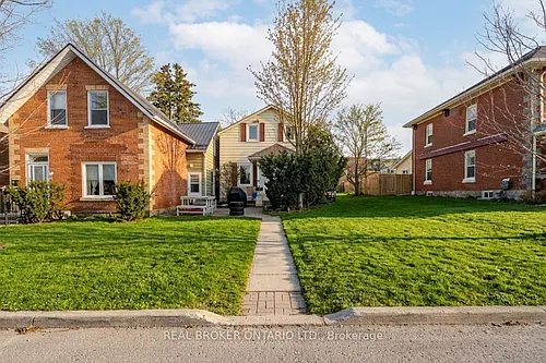 18 1st Ave #B Photo 1