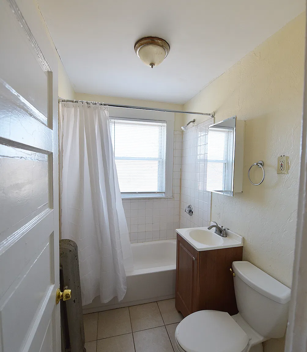 2 bed, 1000 sqft, $2,200 — Photo 4