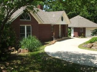 2309 Avalon Dr, Eufaula, OK 74432
