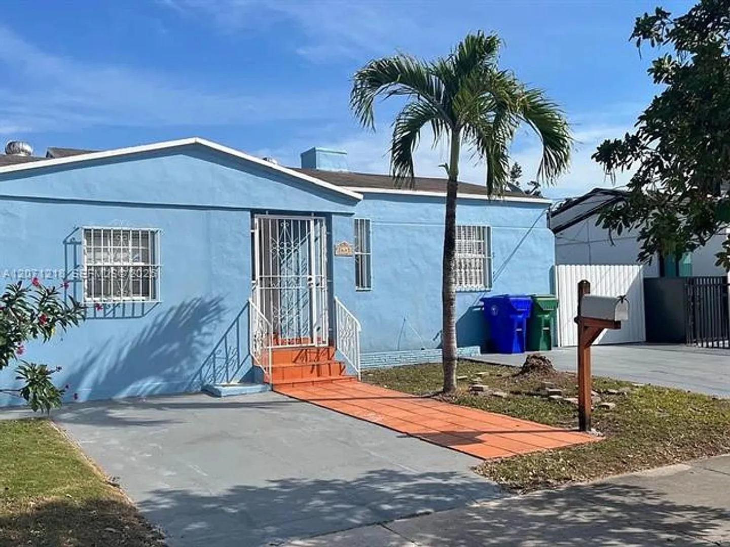 2645 SW 33rd Ave # 2645, Miami, FL 33133 — Photo 2