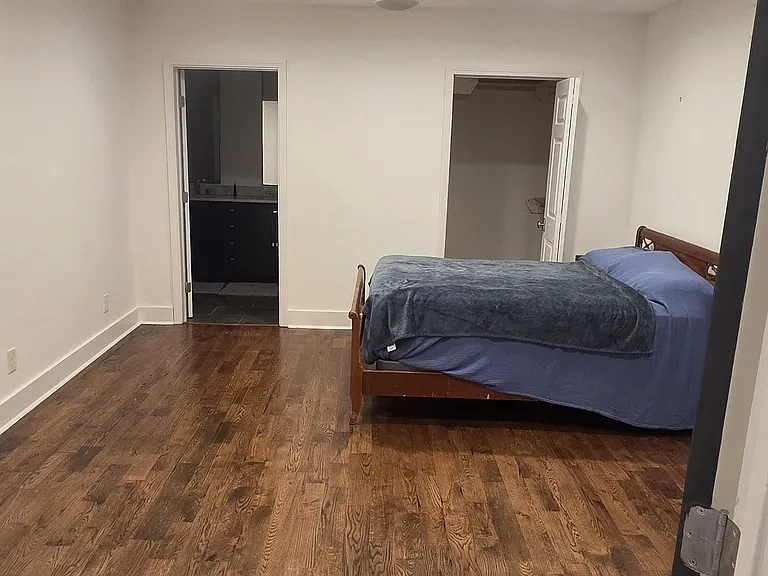 430 Valley Rd — Photo 6