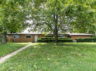 221 Roberts Dr, Mount Vernon, MO 65712