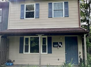 103 Summerbrook Dr, Hurricane, WV 25526