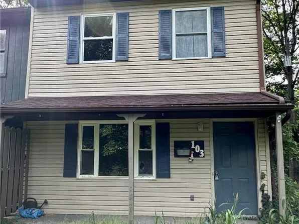 103 Summerbrook Dr, Hurricane, WV 25526