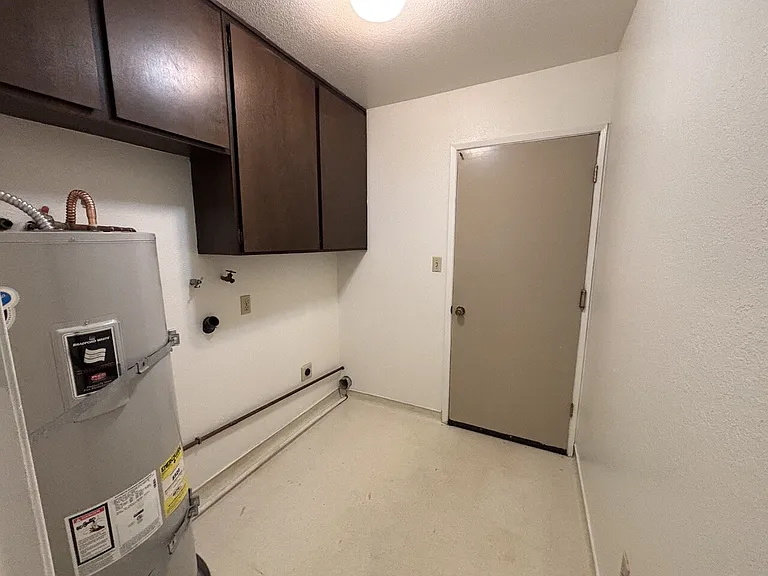 2930 Weswin Ct — Photo 11