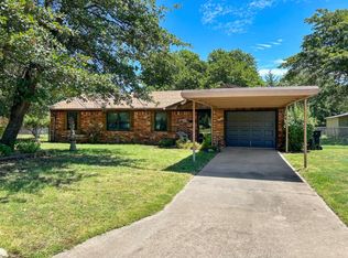 122 W Cool Springs Rd, Rush Springs, OK 73082