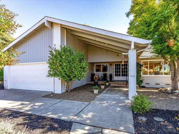 365 Twin Lakes Dr, Santa Rosa, CA 95409