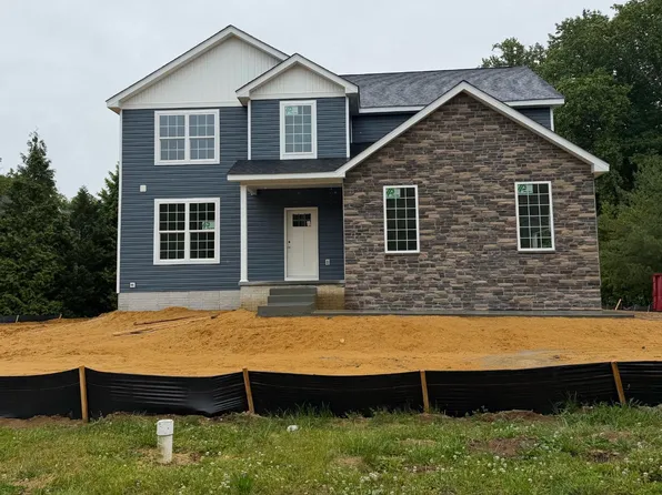 12 Baltray Rd, Dover, DE 19904