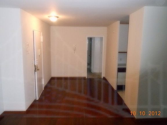 3rd image of 5800 Arlington Ave APT 21D