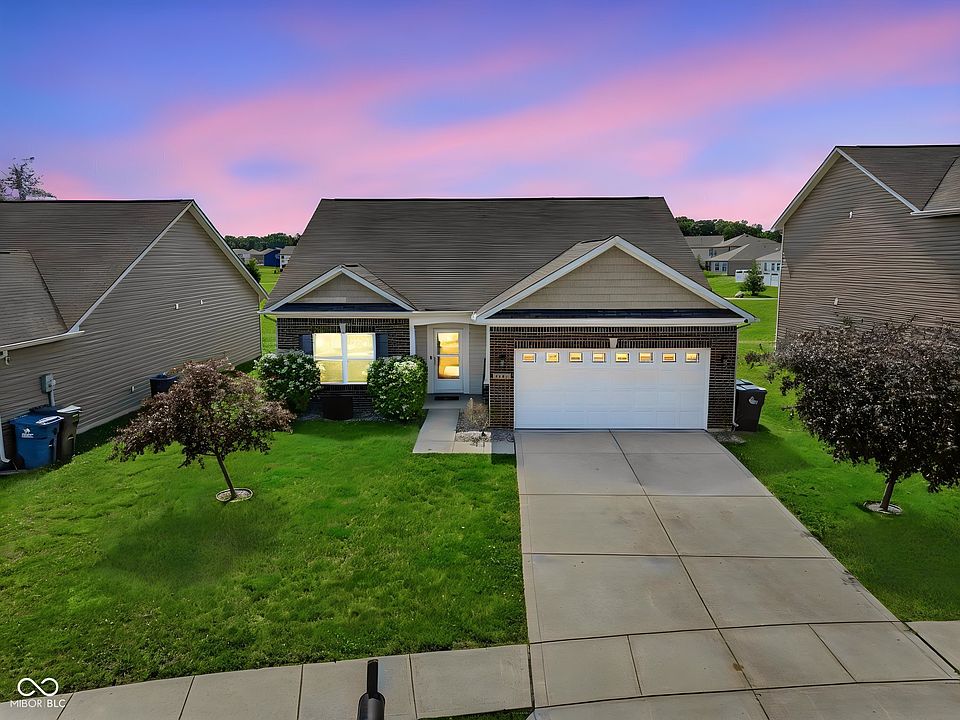 1st image of 6124 Emerald Commons Dr