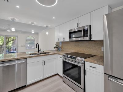 338 Majorca Ave APT 206, Coral Gables, FL, 33134
