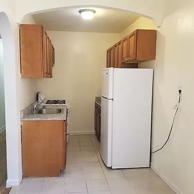 5th image of 41-19 41st St APT 5E