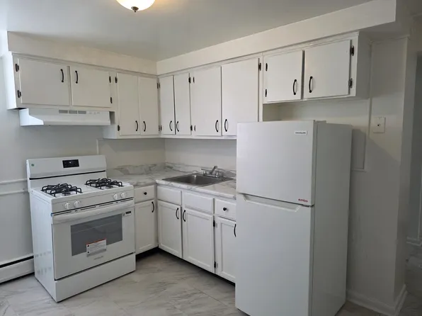 1510 1st Ave #Gw, Melrose Park, IL 60160