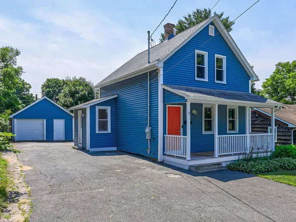 17 Temple St, Palmer, MA 01069