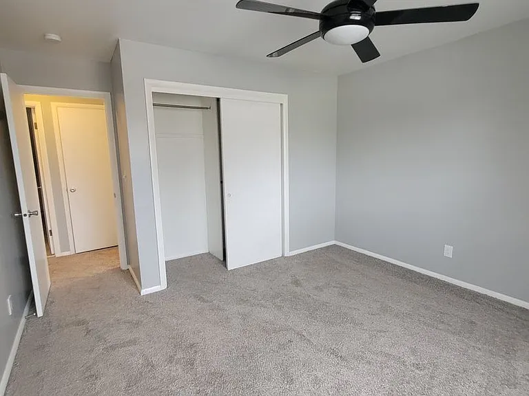 1931 Blackthorn Dr — Photo 11