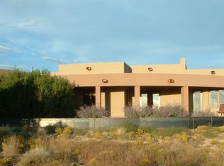 29 Rabbitbrush, Santa Fe, NM 87506