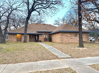 509 Topside Dr, Azle, TX 76020