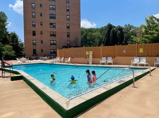 2348 Linwood Ave APT 7M, Fort Lee, NJ 07024