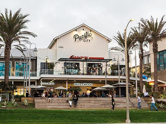 Walk to Pacific City!
