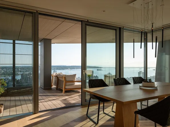 1568 Alberni St #3703, Vancouver, BC V6G 0E3