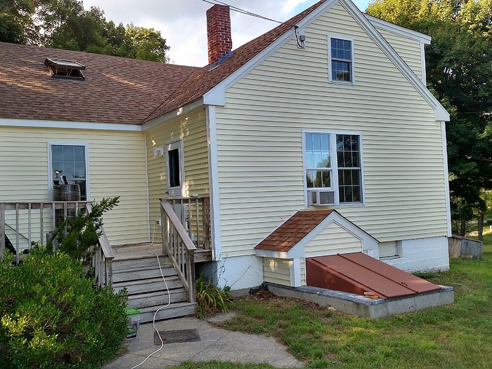 2nd image of 75 Saw Mill Hill Rd