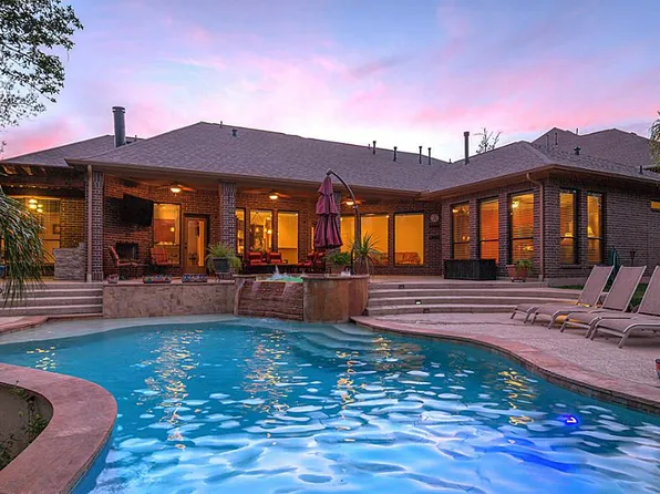 107 Pickerel Point, Montgomery, TX 77316