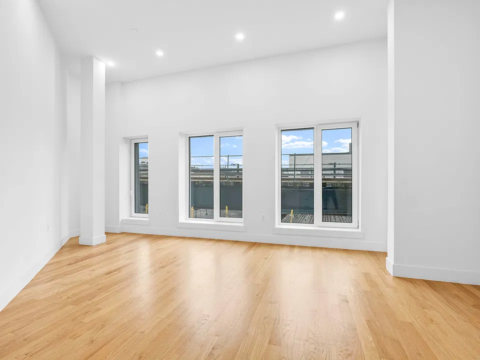 1497 Myrtle Ave #2A