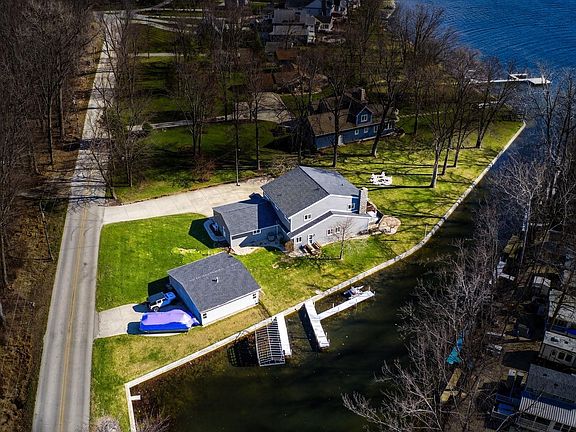 3rd image of 6611 N Kalorama Rd