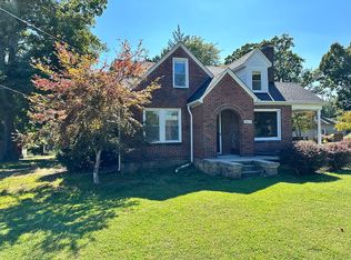 2015 Westover Dr, Danville, VA 24541