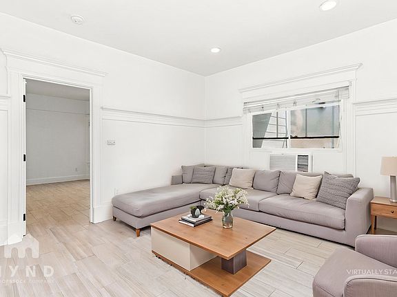 2nd image of 821 14th St APT B