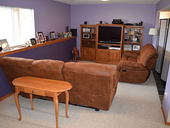 5th image of 1730 N Juniper Ct