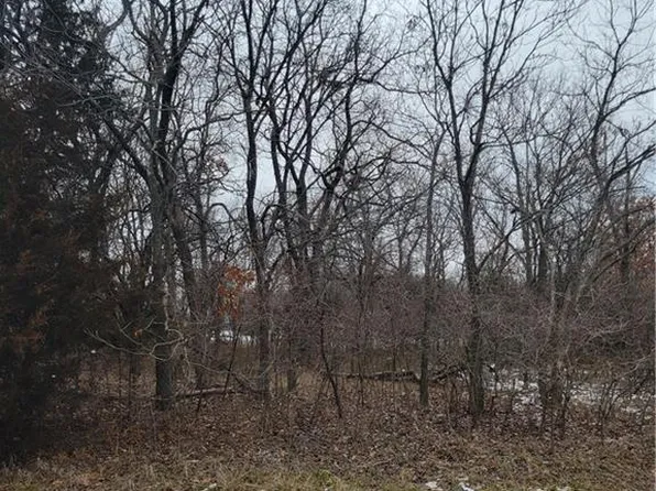 42-46 Texas Dr, Lacygne, KS 66040