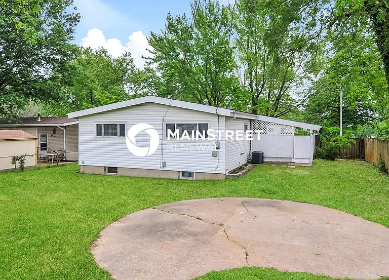 1545 Swan Dr — Photo 15