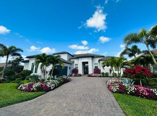 9349 Tulipano Ter, Naples, FL 34119