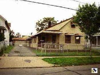 2nd image of 3120 W 54th St