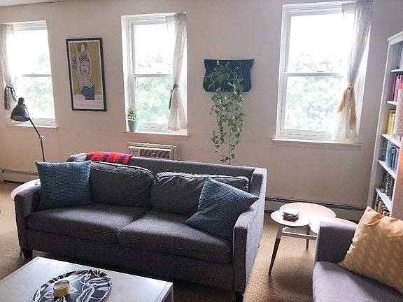 2nd image of 20 E 118th St Fl 3