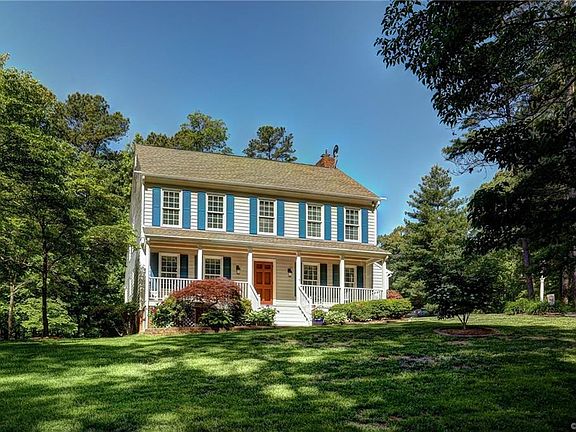 2nd image of 10371 Lake Dr