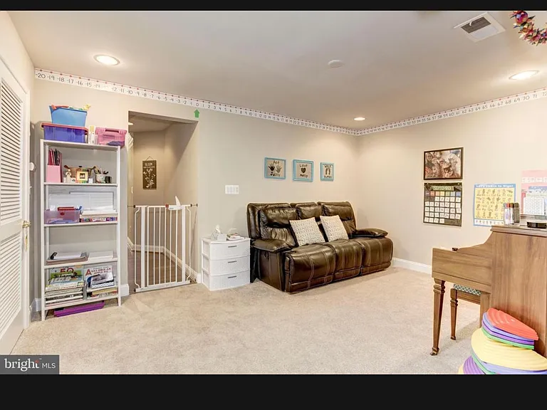 8990 Brewer Creek Pl — Photo 5