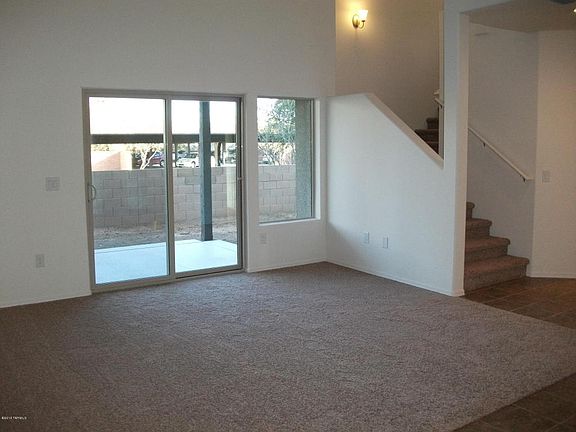 5th image of 4116 N Thurston Ln Unit 100