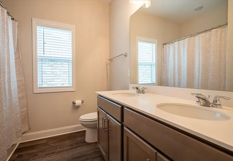 330 Creek Grove Ave — Photo 5