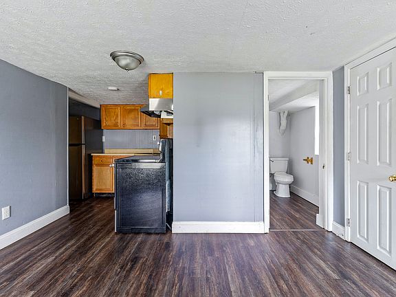 2nd image of 1901 Neville Dr Unit 2