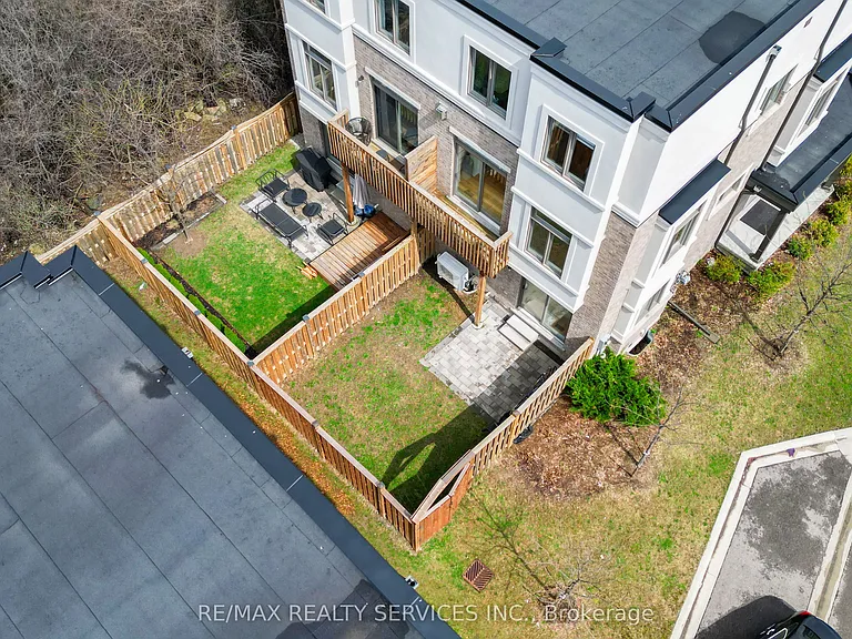 1801 Mitoff Pl — Photo 38
