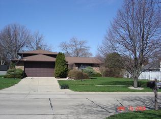 1813 Lyndhurst Dr, Savoy, IL