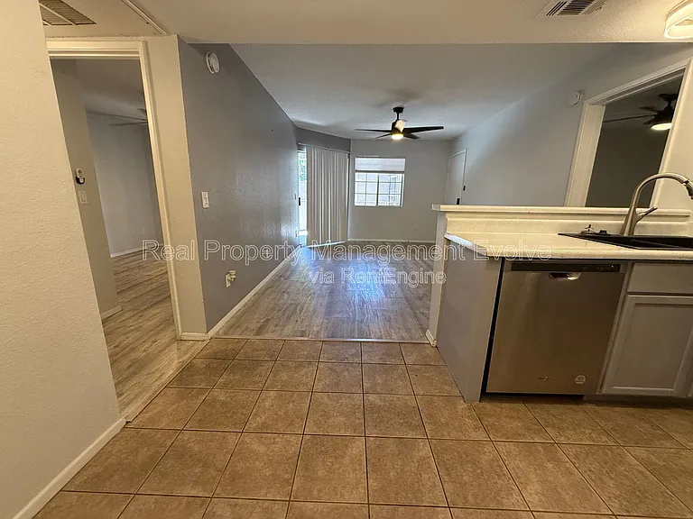 1720 E Thunderbird Rd #1062 — Photo 5