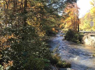 Woolen Mills Rd, Albright, WV 26519