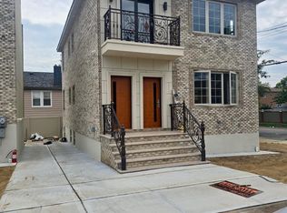 13055 123rd St, South Ozone Park, NY 11420