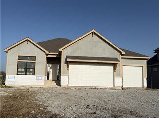 10419 N Liberty St, Kansas City, MO 64155