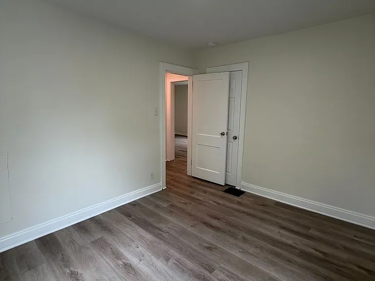 1272 Kent St — Photo 9