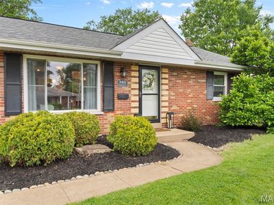 9401 Sophine Ln, Saint Louis, MO, 63123